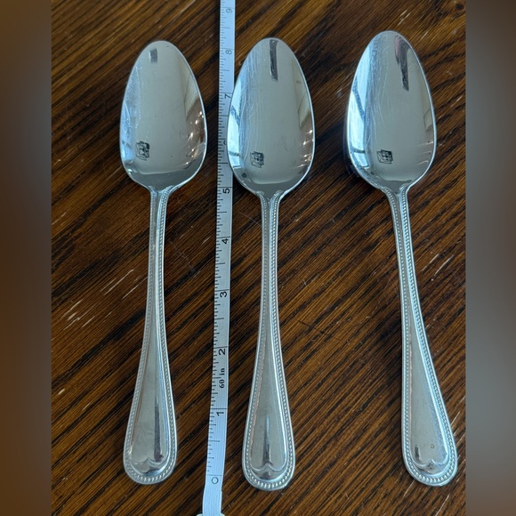 TOWLE 18/0 LIVING COLLECTION Zoe 11 pieces Fork Spoon knife serving spoon & fork - Picture 7 of 11